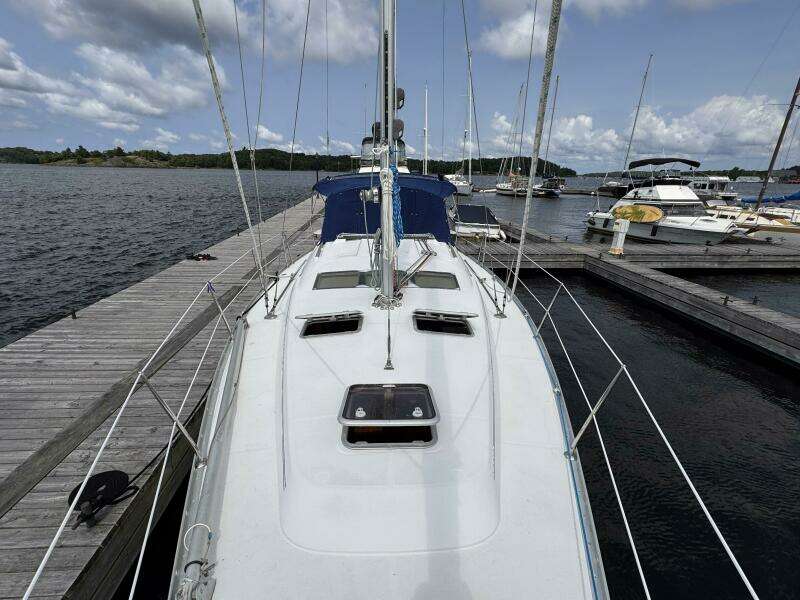 37ft Beneteau Yacht For Sale