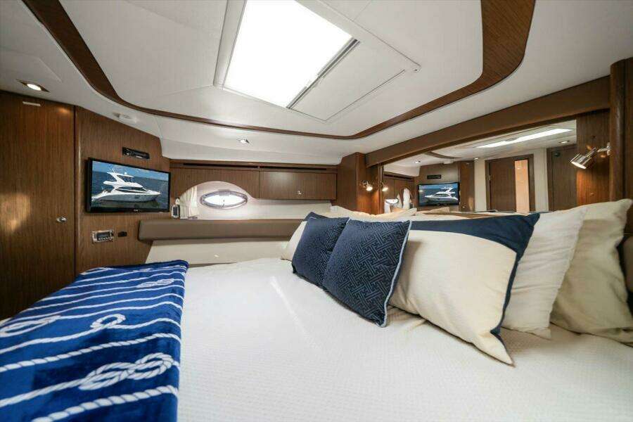 Gail s Storm IV 44ft Meridian Yacht For Sale