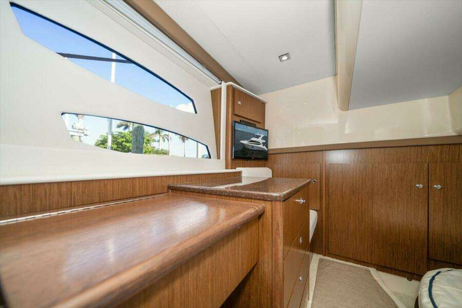 Gail s Storm IV 44ft Meridian Yacht For Sale