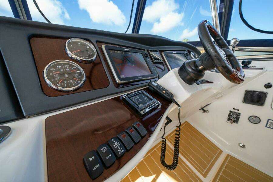 Gail s Storm IV 44ft Meridian Yacht For Sale
