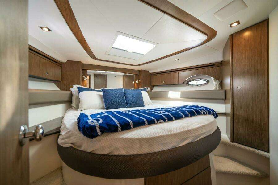 Gail s Storm IV 44ft Meridian Yacht For Sale