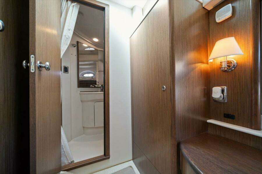 Gail s Storm IV 44ft Meridian Yacht For Sale
