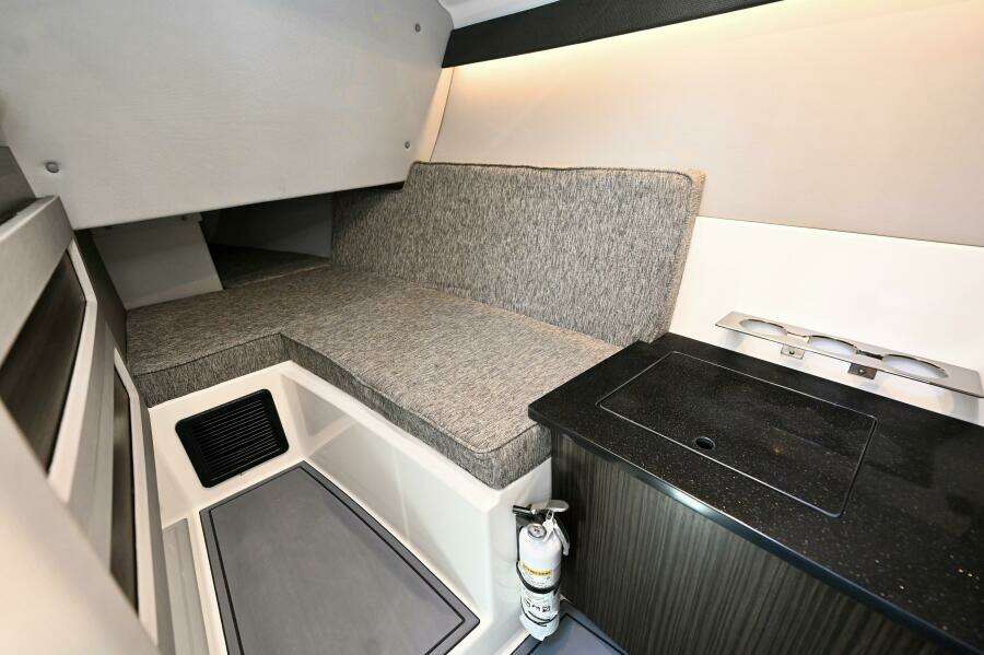 33ft Cobalt Yacht For Sale