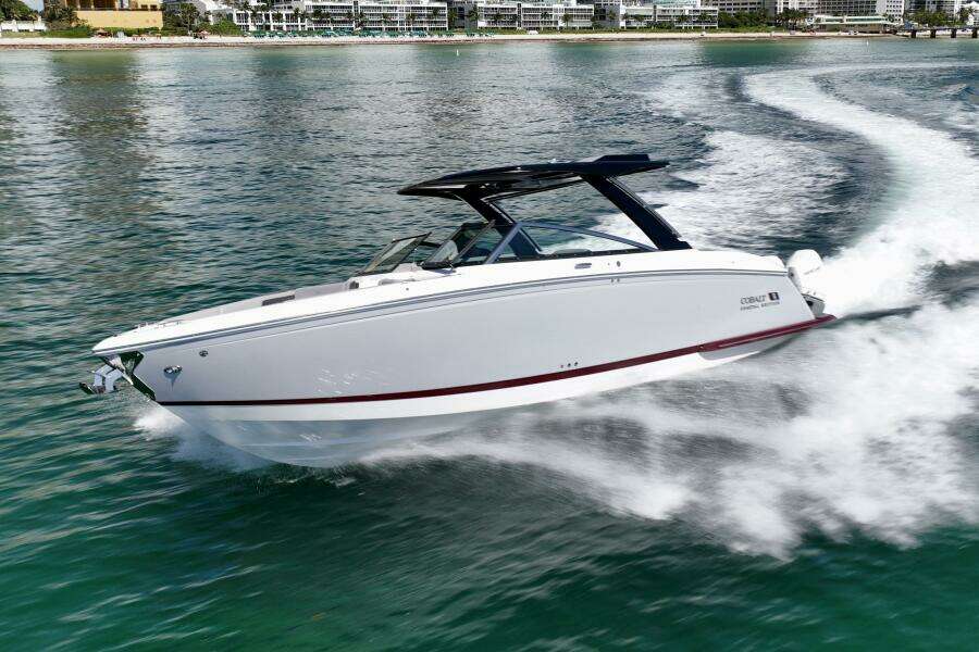 33ft Cobalt Yacht For Sale