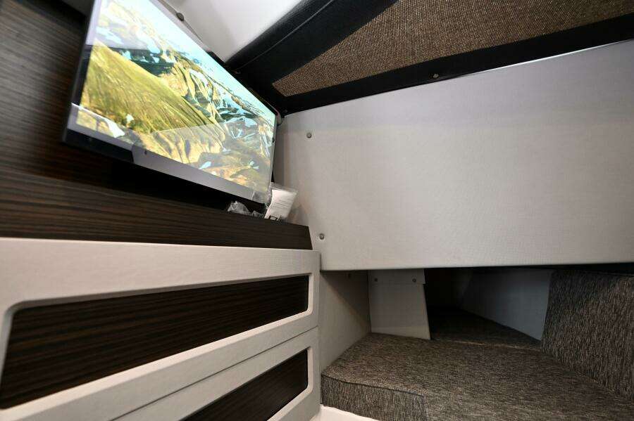 33ft Cobalt Yacht For Sale