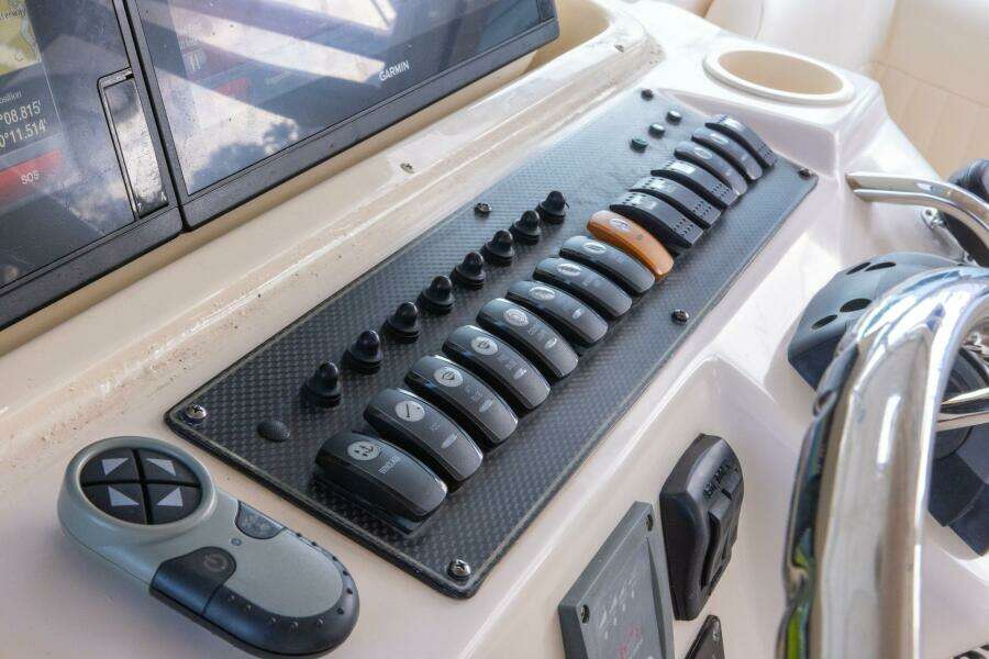39ft Grady White Yacht For Sale
