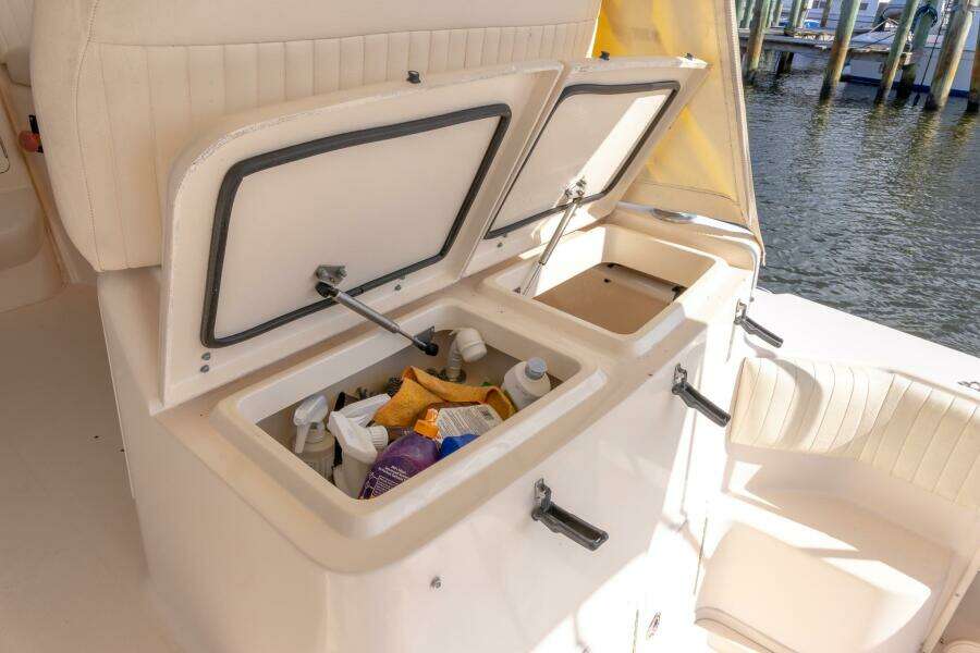 39ft Grady White Yacht For Sale