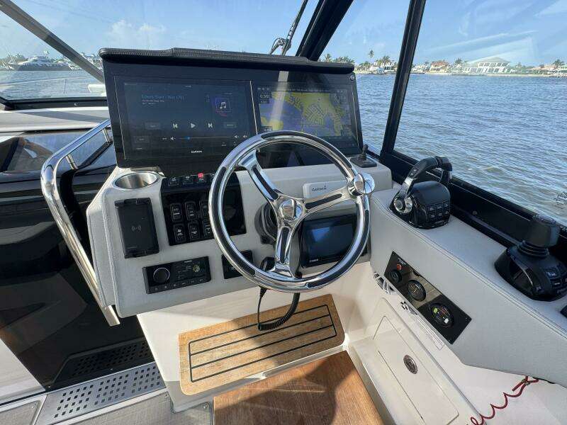 C Life 36ft Regal Yacht For Sale
