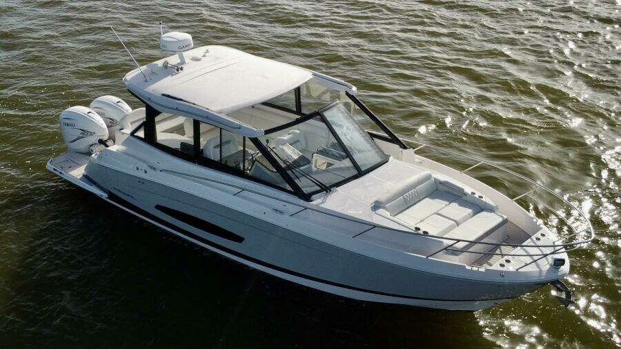 C Life 36ft Regal Yacht For Sale