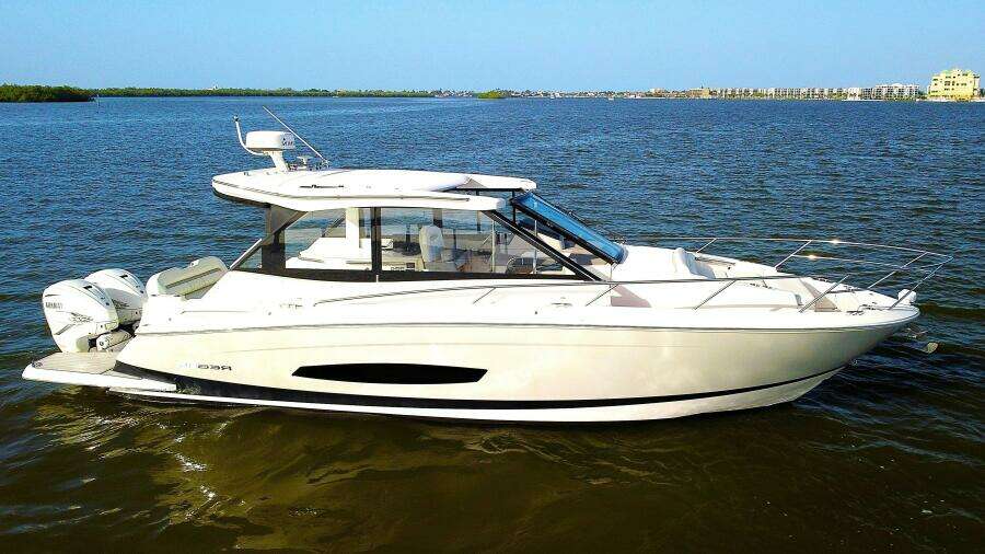 C Life 36ft Regal Yacht For Sale