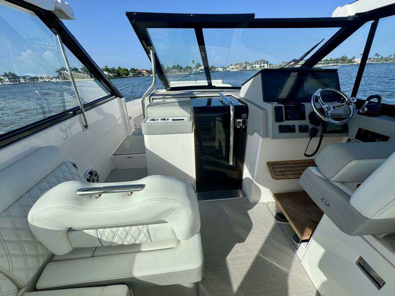 C Life 36ft Regal Yacht For Sale