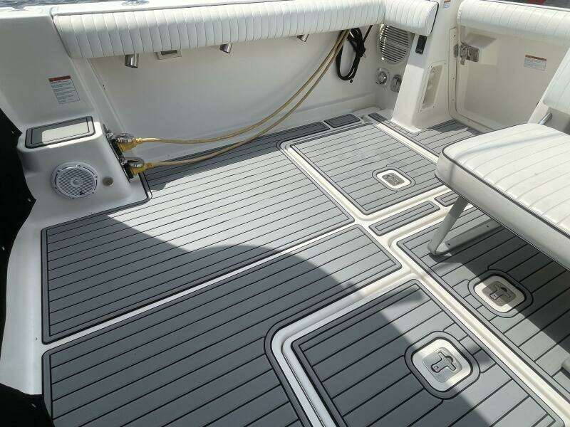 Vanish 32ft Tiara Yachts Yacht For Sale