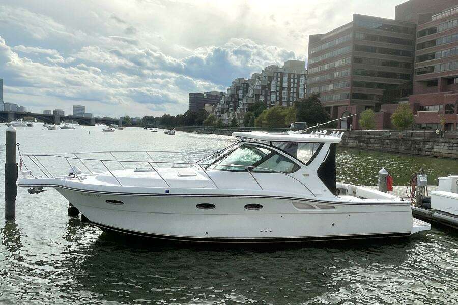 Vanish 32ft Tiara Yachts Yacht For Sale