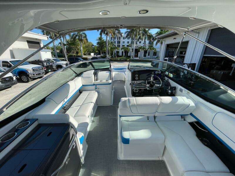 31ft Formula Yacht For Sale