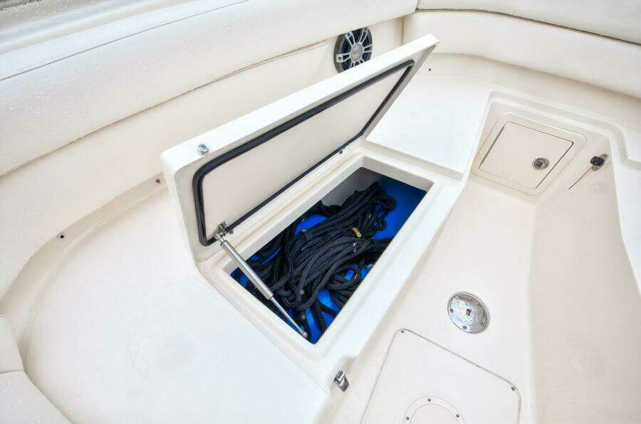 Grady White 30 - Exterior Cockpit