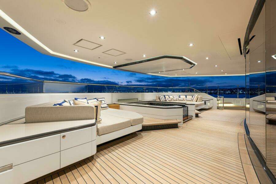 Owner's Deck Sunpads Forward 