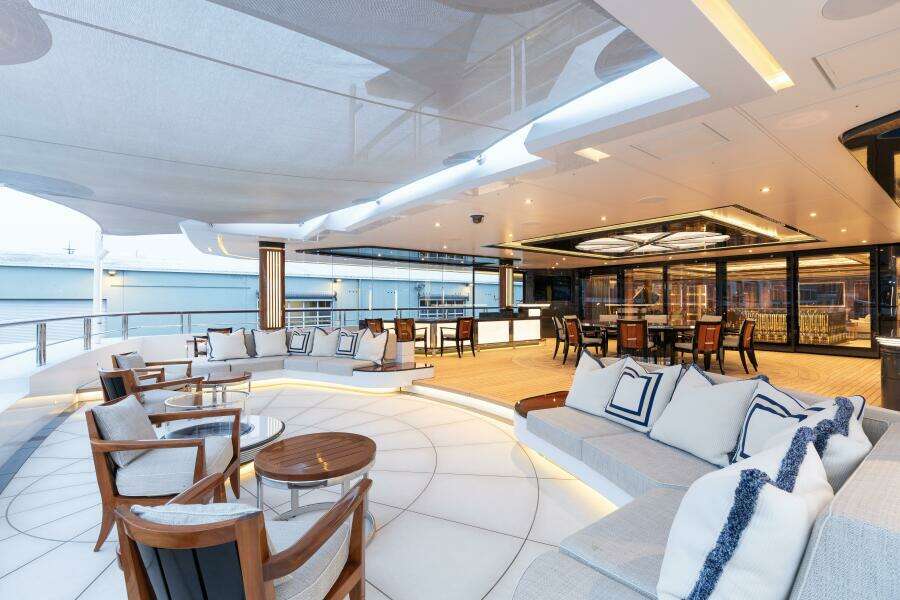 Owner's Deck Aft Looking Forward to Port