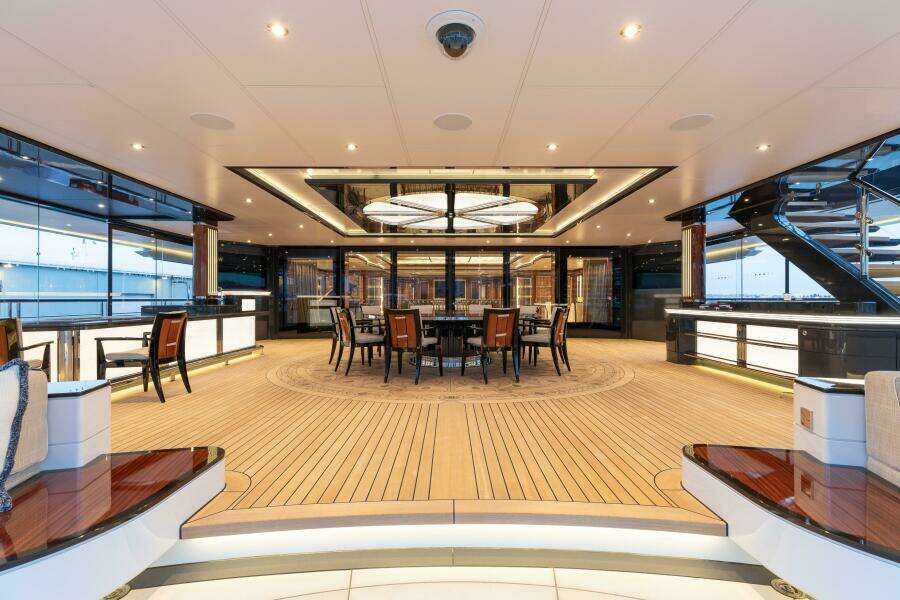 Owner's Deck Aft Looking Forward 