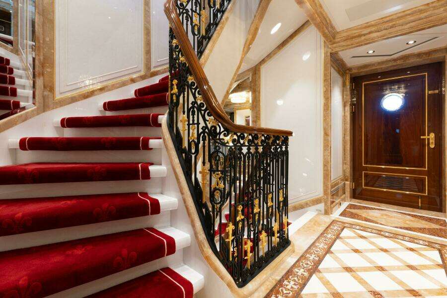 Lower Deck Foyer 