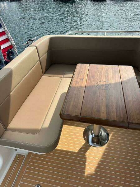 33ft Nimbus Yacht For Sale
