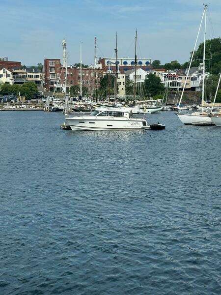 33ft Nimbus Yacht For Sale