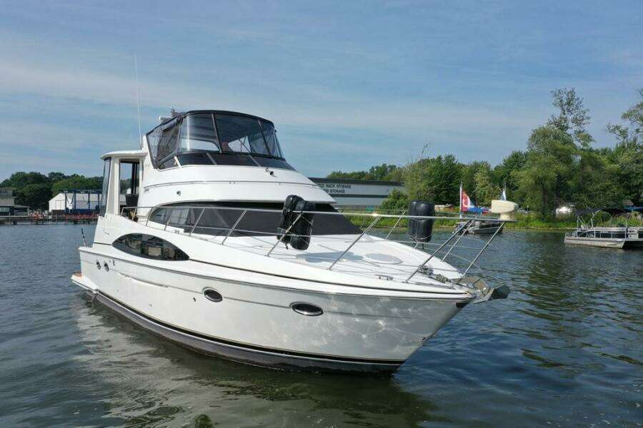 44ft Carver Yacht For Sale