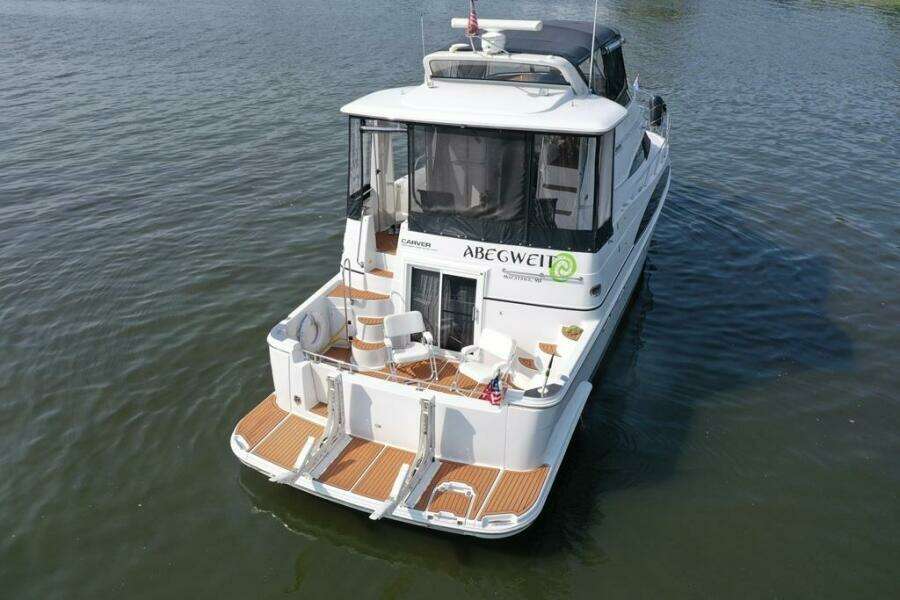 44ft Carver Yacht For Sale