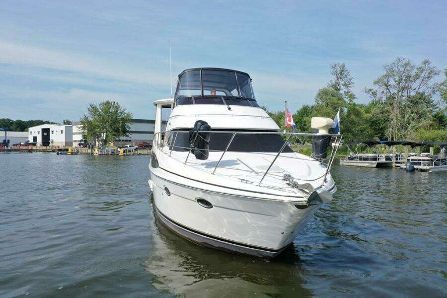 44ft Carver Yacht For Sale