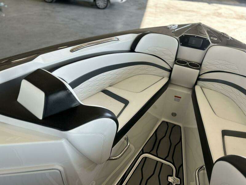 32ft Sunsation Yacht For Sale