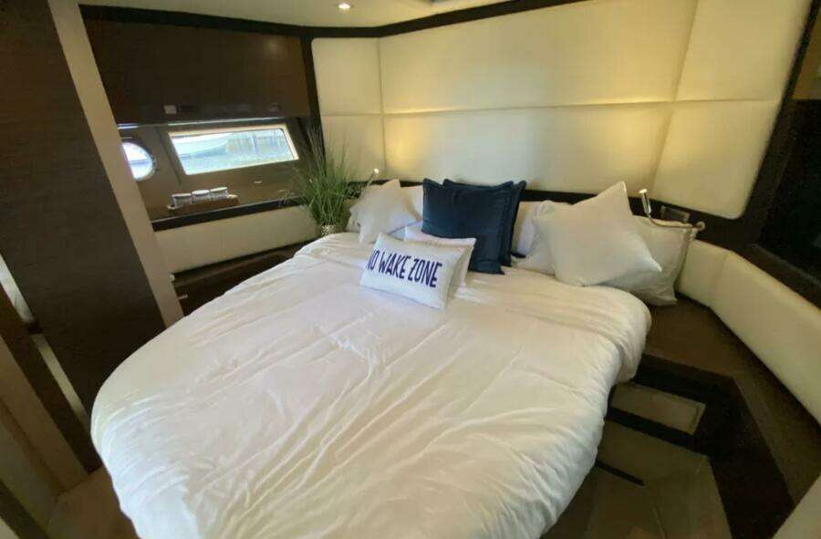 Sky One 55ft Azimut Yacht For Sale