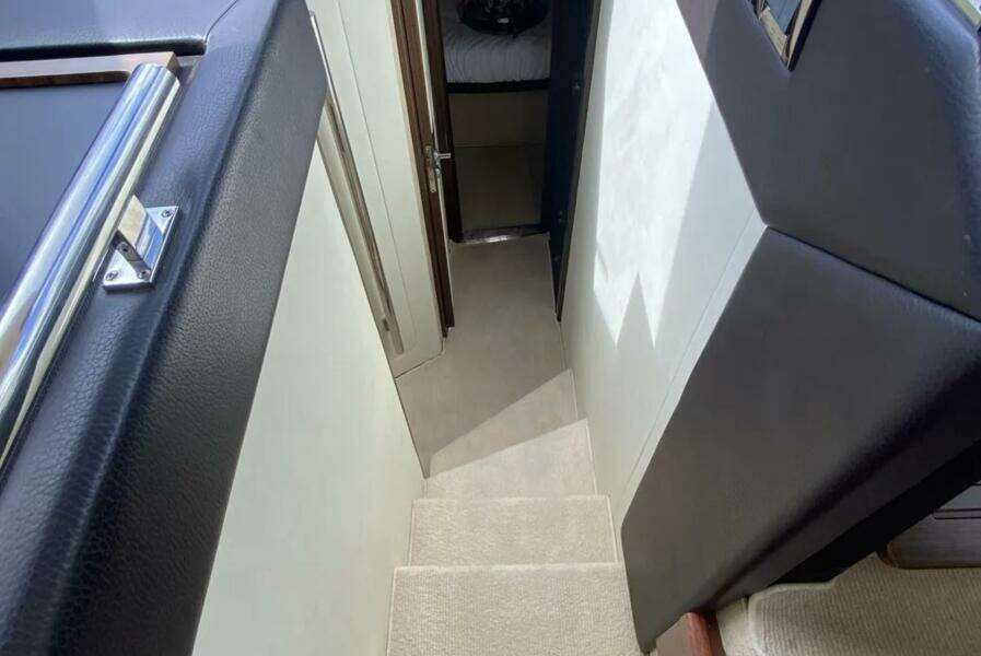 Sky One 55ft Azimut Yacht For Sale