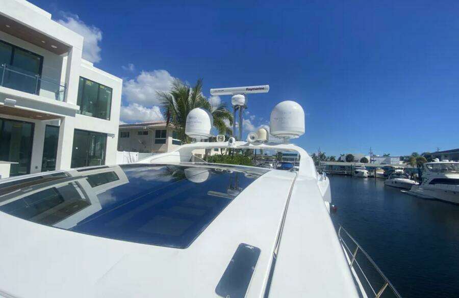 Sky One 55ft Azimut Yacht For Sale