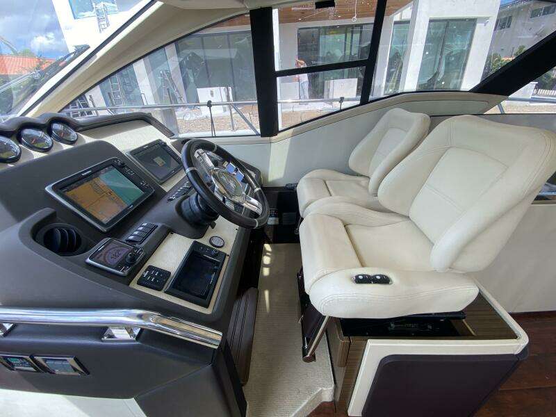 55ft Azimut Yacht For Sale