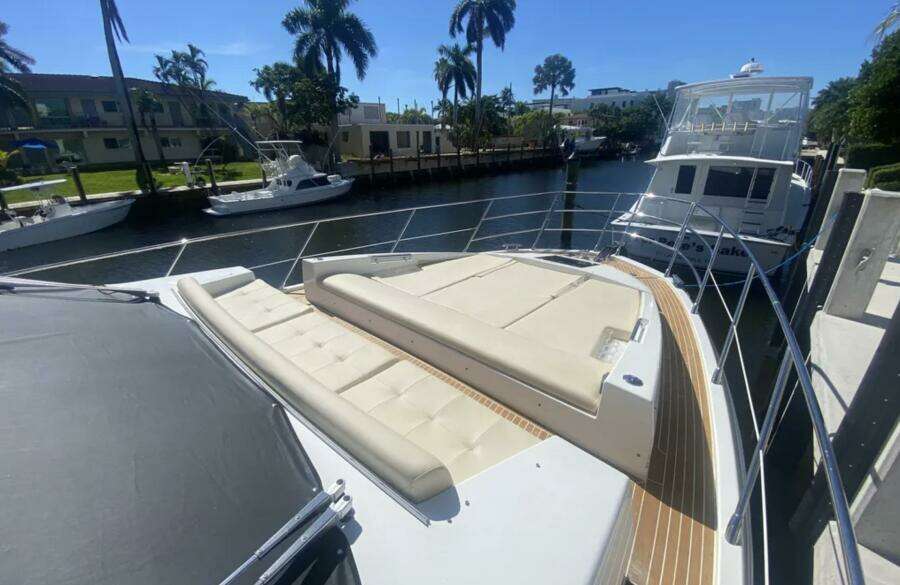 Sky One 55ft Azimut Yacht For Sale