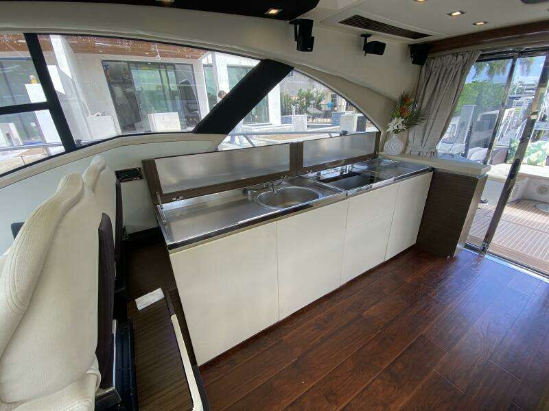 55ft Azimut Yacht For Sale