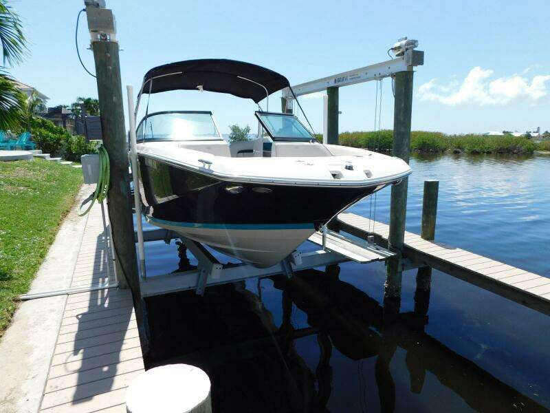 23ft Regal Yacht For Sale