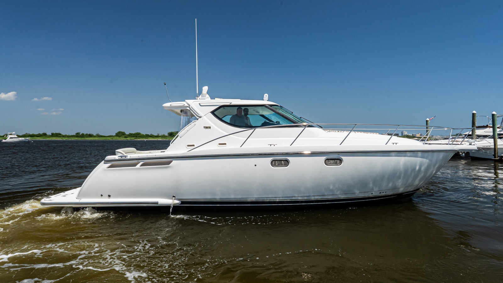 2007 Tiara Yachts 4300 Sovran
