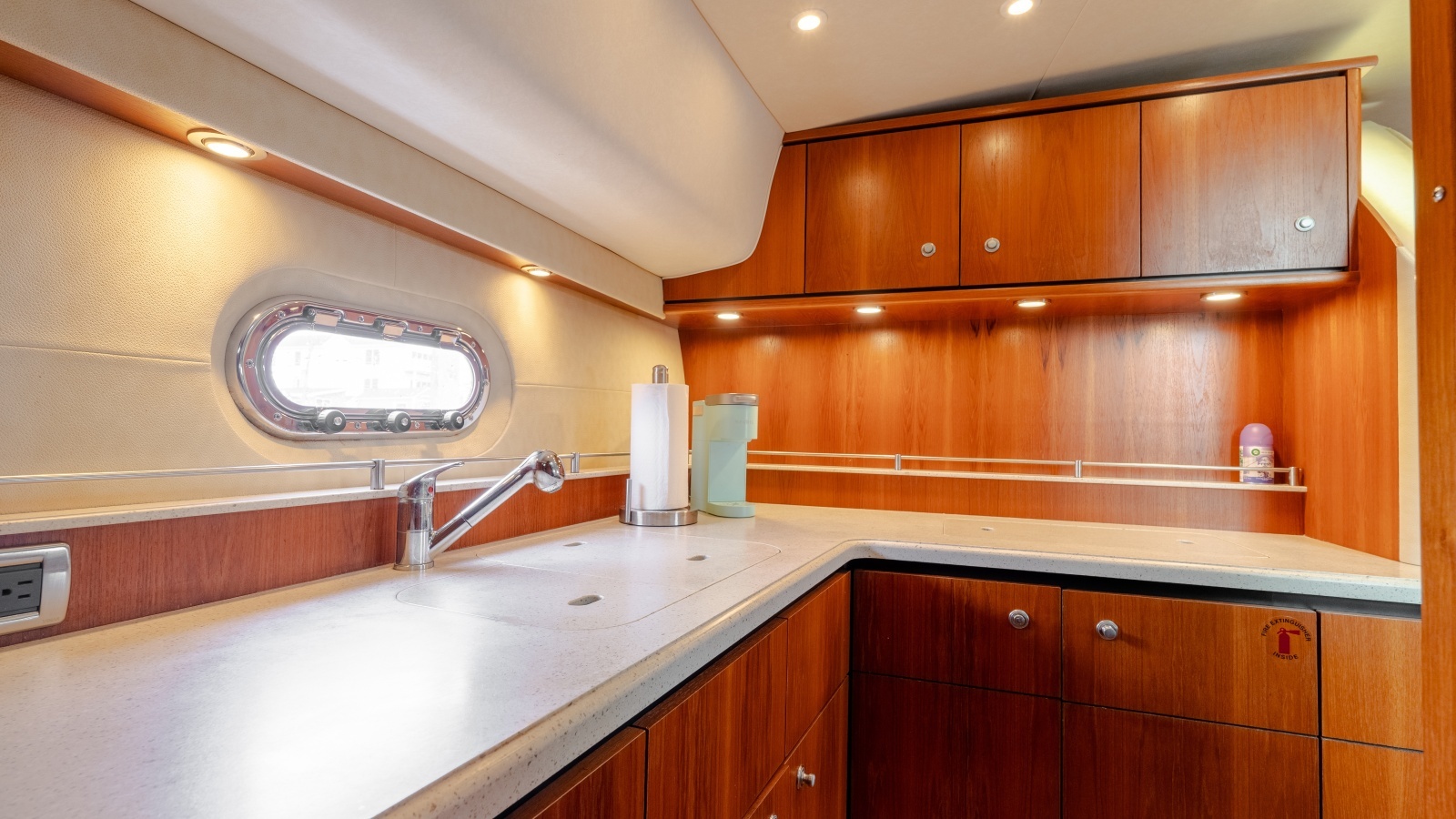 2007 Tiara Yachts 4300 Sovran