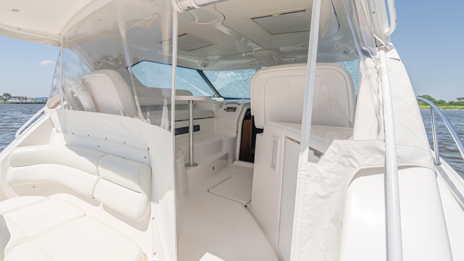 2007 Tiara Yachts 4300 Sovran