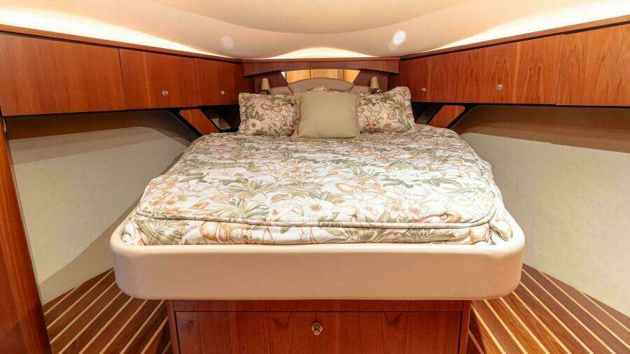 43ft Tiara Yachts Yacht For Sale