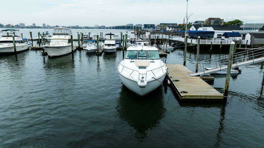 43ft Tiara Yachts Yacht For Sale
