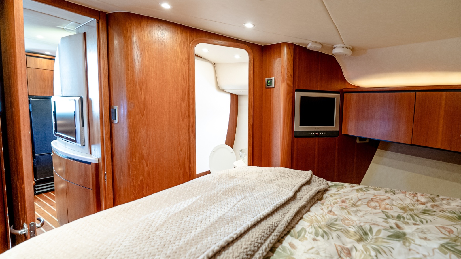 2007 Tiara Yachts 4300 Sovran