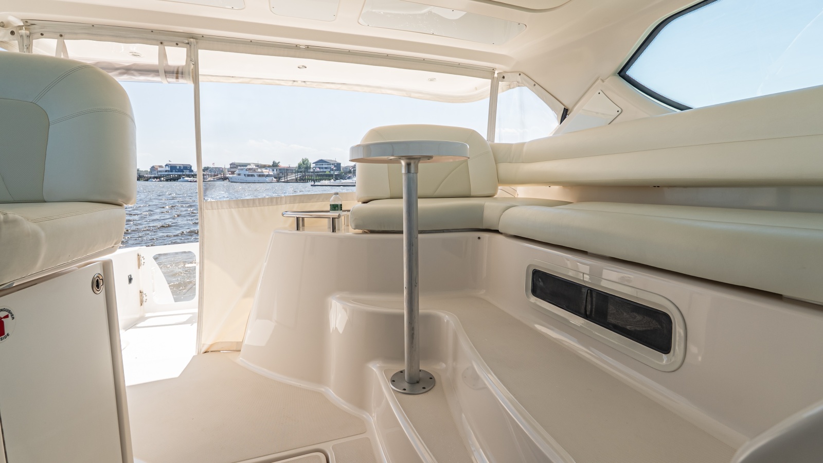 2007 Tiara Yachts 4300 Sovran