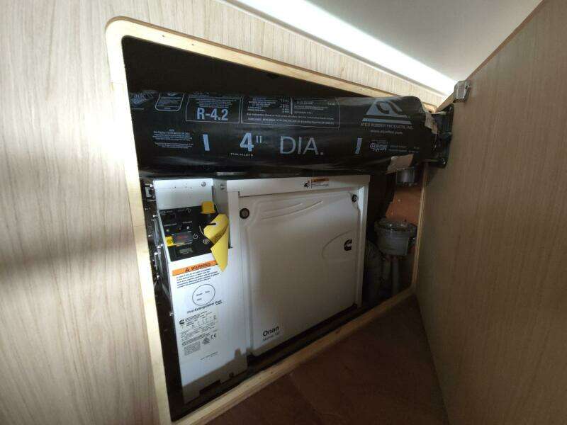 OFF PISTE 46ft Beneteau Yacht For Sale