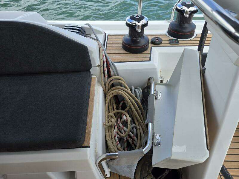 OFF PISTE 46ft Beneteau Yacht For Sale