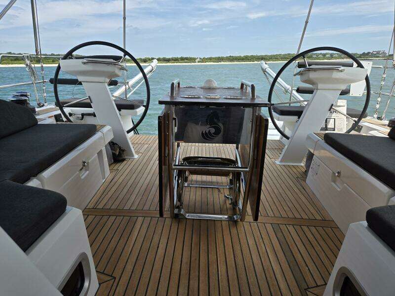 OFF PISTE 46ft Beneteau Yacht For Sale