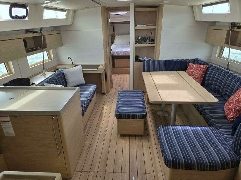 OFF PISTE 46ft Beneteau Yacht For Sale