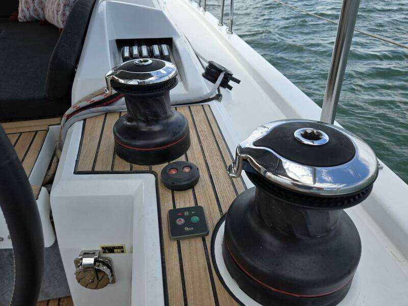 OFF PISTE 46ft Beneteau Yacht For Sale