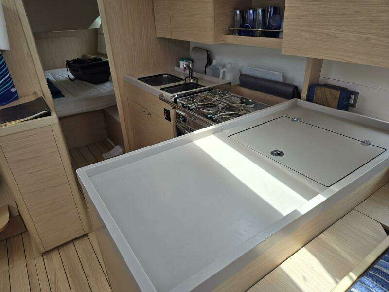 OFF PISTE 46ft Beneteau Yacht For Sale