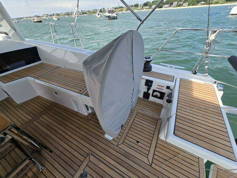 OFF PISTE 46ft Beneteau Yacht For Sale